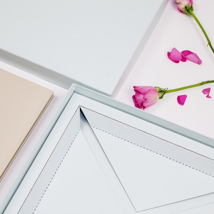 Wedding Album Packaging